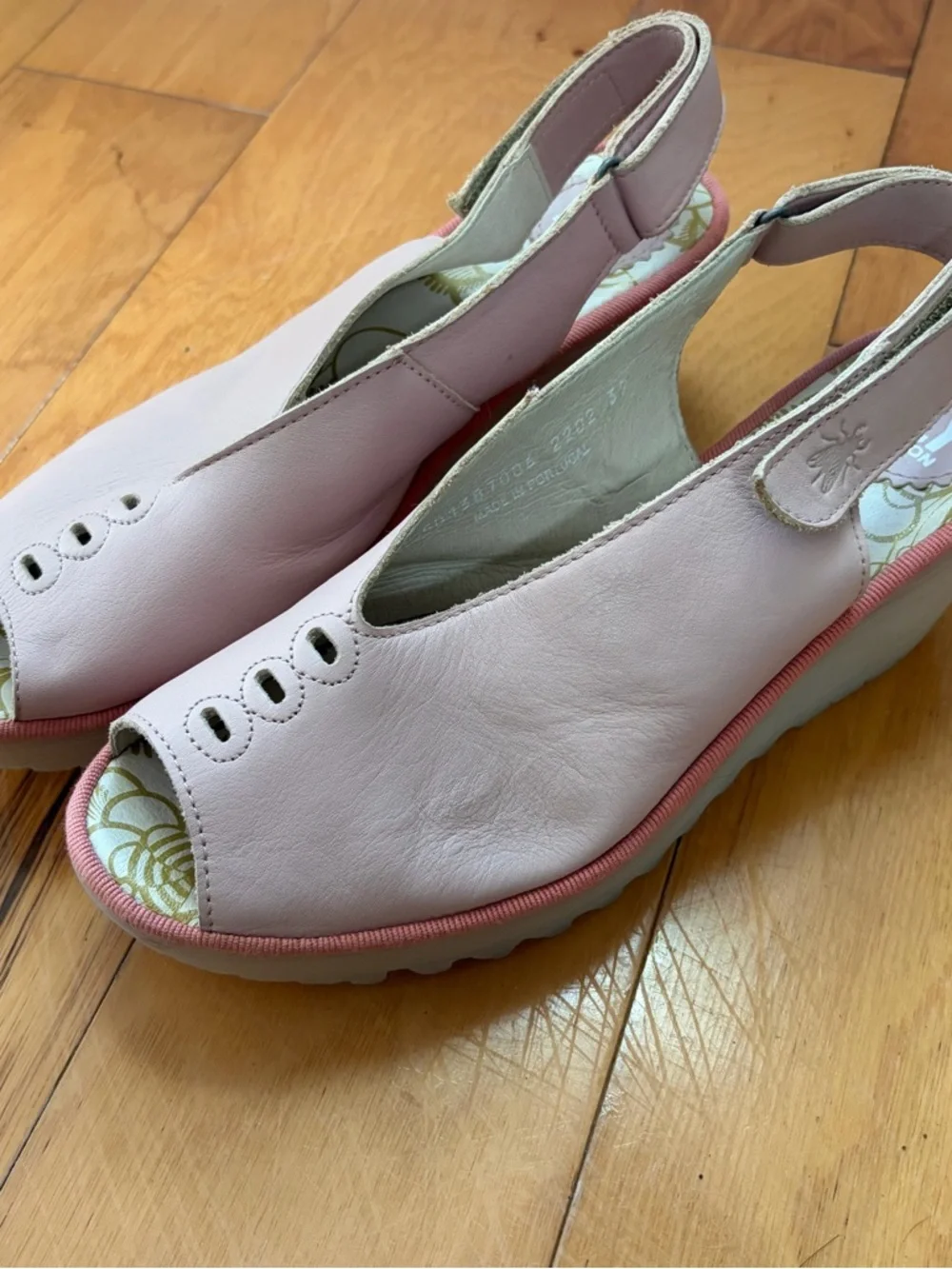 Fly London Yeay Rose Pink Leather Wedge Sandals Peep Toe Slingback Size 39 - Picture 3 of 9